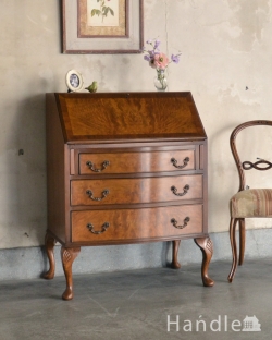 アンティーク家具 ビューロー 曲線が美しいイギリスからのアンティーク家具、ライティングビューロー(デスク)