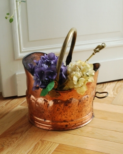 アンティーク雑貨  英国アンティーク雑貨、コールボックス（コールスキャトル）