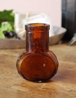 アンティーク雑貨  1930年代のアンティーク インクボトル 