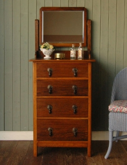 アンティーク家具 1930年代のアンティークのドレッシングチェスト