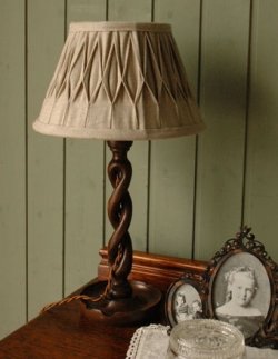 アンティーク雑貨  1940年代のアンティーク テーブルランプ