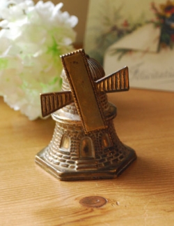 アンティーク雑貨  1940年代のアンティーク オブジェ（水車）