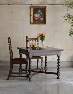 アンティーク家具 伸張式のアンティーク英国家具、ドローリーフテーブル(ダイニングテーブル)