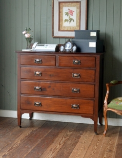 アンティーク家具  1930年代のアンティーク家具、ウォールナット材のカッコいいチェスト