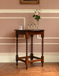 アンティーク家具 おしゃれな英国アンティーク家具、アンティークオケージョナルテーブル