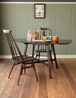 アンティーク家具 アンティークのテーブル 北欧のヴィンテージ家具、アーコールの伸張式ダイニングテーブル