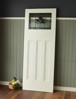 アンティーク家具  イギリスの雰囲気たっぷり、アンティークのステンドグラス ドア