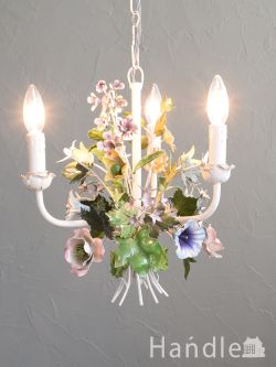 照明おしゃれ シャンデリア フランスのおしゃれな3灯シャンデリア、華やかなお花のブーケが可愛いアンティーク照明器具(E17シャンデリア球付)