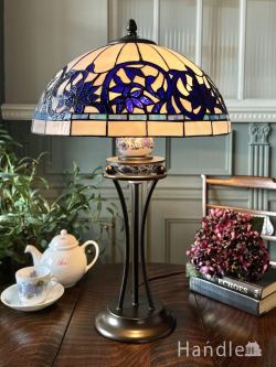 照明おしゃれ テーブルライト アンティーク調のステンドグラスランプ、ブルーのシェードが美しい2灯タイプのテーブルライト