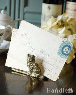 アンティーク雑貨 テーブルウェア アンティーク イギリスアンティークの真鍮製雑貨、置き型のレターラック(ネコ)