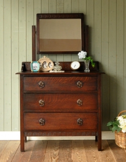 アンティーク家具 英国インテリアのアンティーク家具、1920年代のアンティーク ドレッシングチェスト