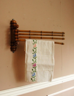 アンティーク雑貨 1940年代のアンティーク タオルハンガー