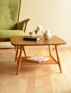 アンティーク家具 アンティークのテーブル シンプルなアーコール社のアンティーク家具、可愛らしいコーヒーテーブル