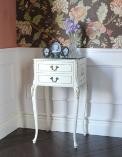 アンティーク家具 アンティークのチェスト フランスアンティークのペイント家具、ナイトキャビネット（サイドチェスト）