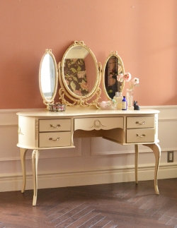 アンティーク家具 アンティークのドレッサー 華やかなアンティークのフレンチインテリア、ホワイト色の三面鏡ドレッサー