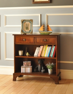 アンティーク家具 アンティークのキャビネット 英国のアンティーク家具、引き出し付きのブックシェルフ（本棚）