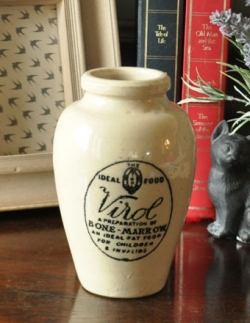 アンティーク雑貨  1940年代のアンティーク ヴィロールボトル