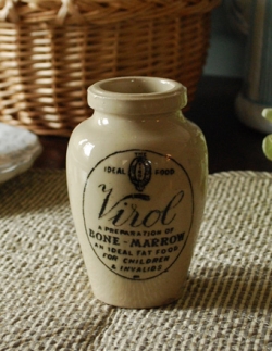 アンティーク雑貨  1900年代のアンティーク Virolジャー