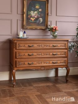 アンティーク家具 アンティークのチェスト フランスから届いた美しいアンティーク家具、エレガントな猫足のリビング3段チェスト