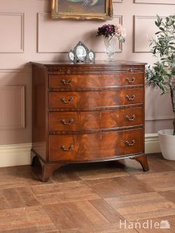 アンティーク家具 アンティークのチェスト スライディングトレイが付いたアンティーク家具、イギリスから届いたおしゃれな4段チェスト