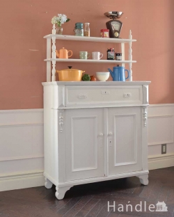 アンティーク家具 アンティークのキャビネット ホワイトペイントの可愛いアンティーク家具、フランスから届いたドレッサー