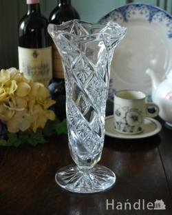 アンティーク雑貨 アンティーク花瓶 リボンが掛かったようなデザインのフラワーベース、アンティークプレスドグラス