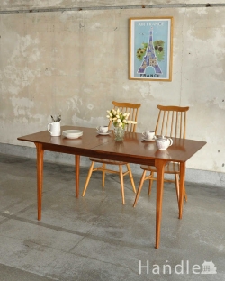 アンティーク家具 アンティークのテーブル 北欧スタイルのヴィンテージ家具、伸張式のダイニングテーブル