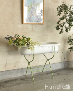 アンティーク家具 その他 アンティーク家具 海外輸入のアンティーク家具、可愛いベビーバス（ミントグリーン）