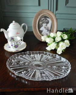 アンティーク雑貨 ケーキスタンド アンティーク オーバル形のカッティングが華やかなガラスプレート、アンティークプレスドグラス