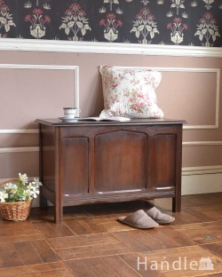 アンティーク家具 ブランケットボックス・収納ボックス 収納力もありベンチやテーブルとしても使える便利な英国アンティーク家具、コファ