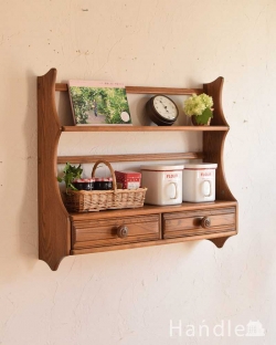 アンティーク家具 アンティークのウォールハンガー 北欧スタイルの収納つきヴィンテージのウォールシェルフ（プレートラック）