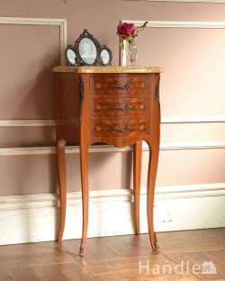 アンティーク家具 アンティークのチェスト ウォルナット材と天然石を使ったアンティーク家具、ベッドサイドチェスト