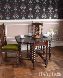 アンティーク家具 アンティークのテーブル 伸張式のアンティーク英国家具、天板の縁どりも美しいゲートレッグテーブル