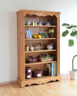 アンティーク家具 アンティークのキャビネット オールドパインのアンティーク家具、イギリスで見つけたオープンブックシェルフ