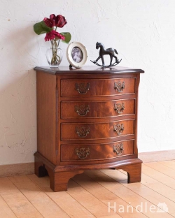 アンティーク家具 アンティークのチェスト マホガニー材のベッドサイドチェスト、小さいサイズのアンティーク家具