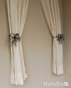 バラとリボンの大人可愛いデザイン、フランス輸入のカーテンホルダー(pair of Curtain Holders Colifichet)