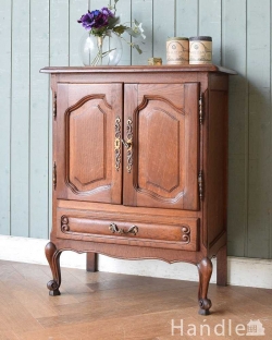 アンティーク家具 アンティークのキャビネット フランス輸入の素敵なアンティーク家具、木製のキャビネット