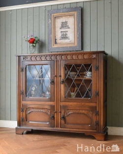 アンティーク家具 アンティークのキャビネット イギリスのアンティークキャビネット、美しいブックケース（本棚）