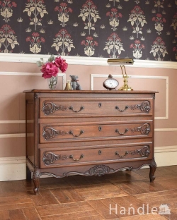 アンティーク家具 アンティークのチェスト フランスらしい美しいアンティーク家具、彫刻が美しいチェスト（タンス）