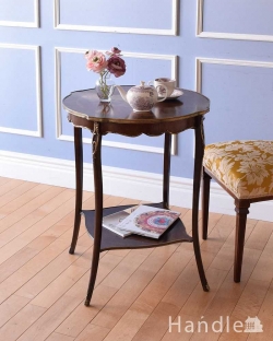 アンティーク家具 アンティークのテーブル 天板に描かれた美しいお花にうっとり、英国アンティークのオケージョナルテーブル