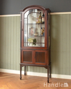 アンティーク家具 アンティークのキャビネット 素敵なアンティークの英国インテリア、シックなマホガニー材のガラスキャビネット(飾り棚)