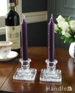 アンティーク雑貨 キャンドルスタンドアンティーク スクエア型のスタイリッシュなキャンドルスタンド、アンティークプレスドグラス(セット)