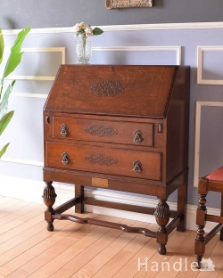 アンティーク家具 ビューロー 英国らしいデザインのアンティークライティングビューロー（デスク）