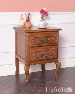 アンティーク家具 アンティークのチェスト 南フランスのアンティーク家具、寝室で使えるベッドサイドチェスト