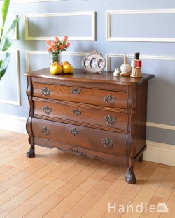 アンティーク家具 アンティークのチェスト 南フランススタイルの優雅なアンティーク家具、いつもより少し幅が広い３段チェスト（コモード）