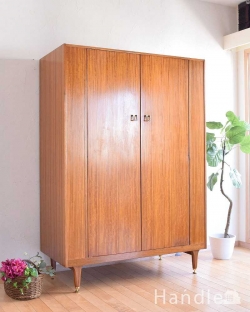 アンティーク家具 アンティークのキャビネット G-PLANから初登場！とってもめずらしいヴィンテージのワードローブ（２枚扉）