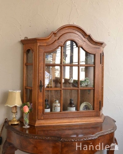 アンティーク家具 ウォールキャビネット 小さなガラス扉の鍵付きキャビネット、フランスから到着したアンティーク家具(ウォールキャビネット)