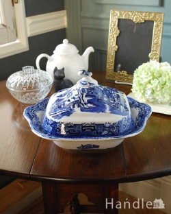 アンティーク雑貨 アンティーク食器 イギリスから到着したブルーウィローの陶磁器食器(チュリーン)