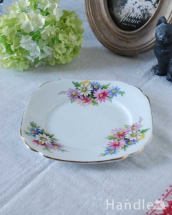 アンティーク雑貨 アンティーク食器 テーブルがぱっと華やぐ、英国アンティークのプレート（パンプレート）