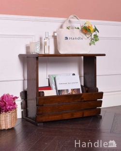 アンティーク家具 マガジンラックおしゃれ フランスの小さなアンティーク家具、新聞を入れる木製のマガジンラック